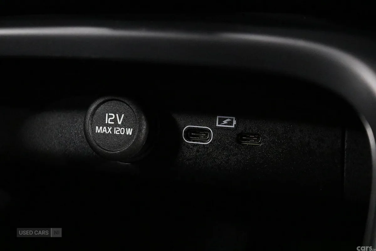 Volvo XC40 SUV, Electric, 2024, Grey