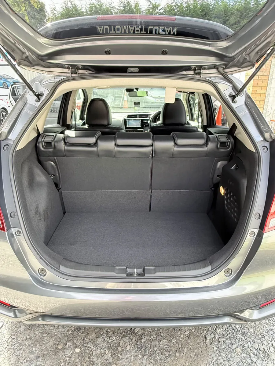 Honda Fit Hatchback, Petrol Hybrid, 2019, Grey