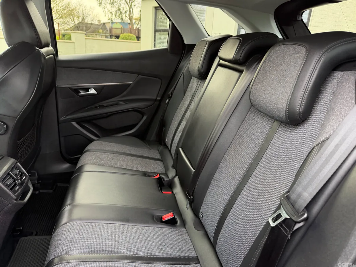 Peugeot 3008 MPV, Diesel, 2020, Grey