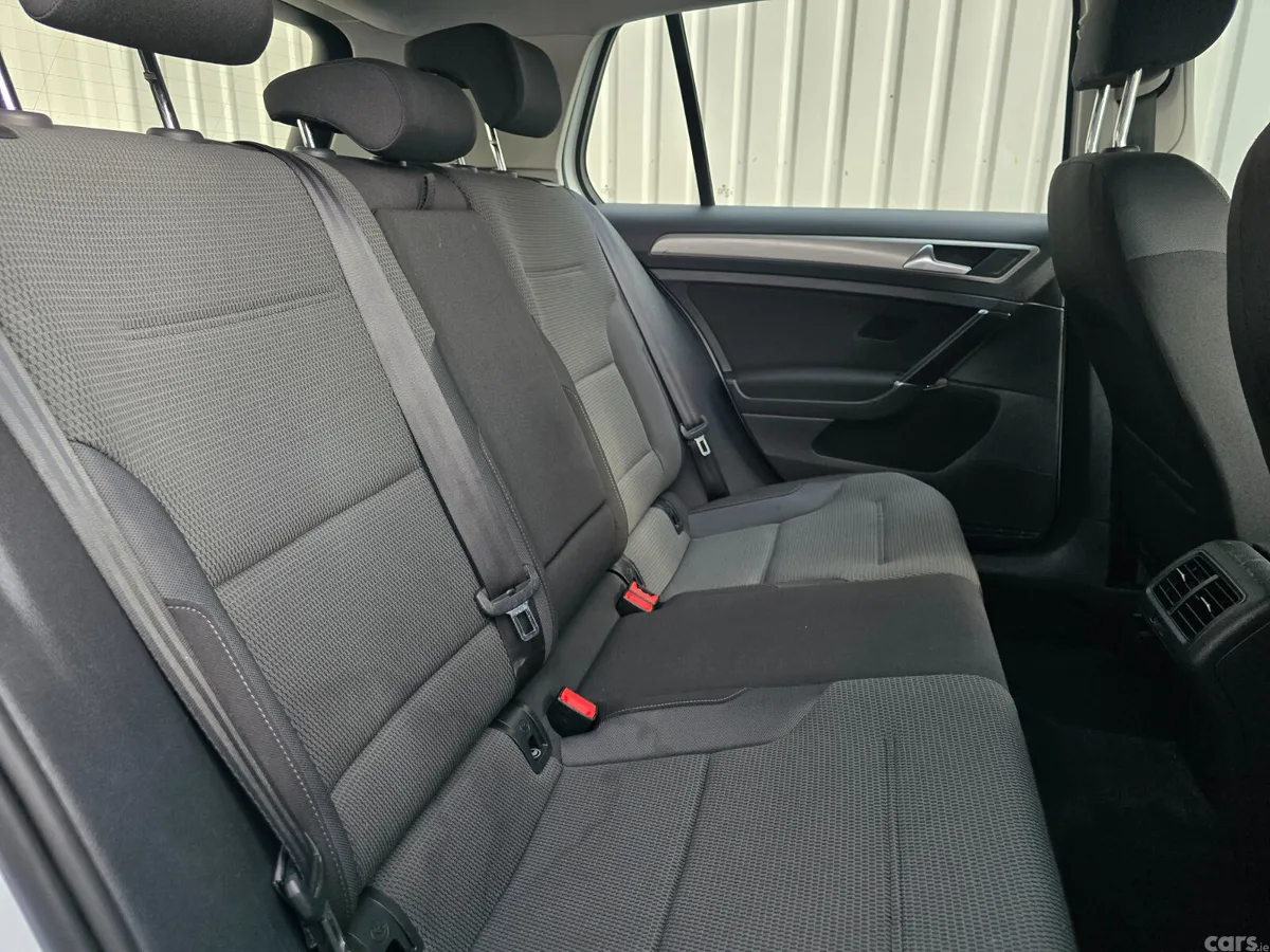 Volkswagen Golf Hatchback, Diesel, 2014, White