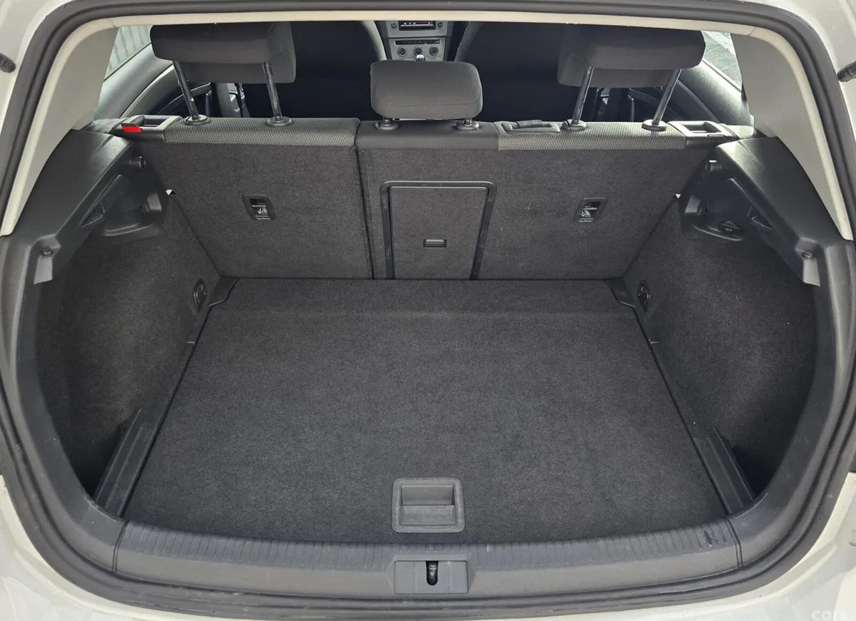 Volkswagen Golf Hatchback, Diesel, 2014, White