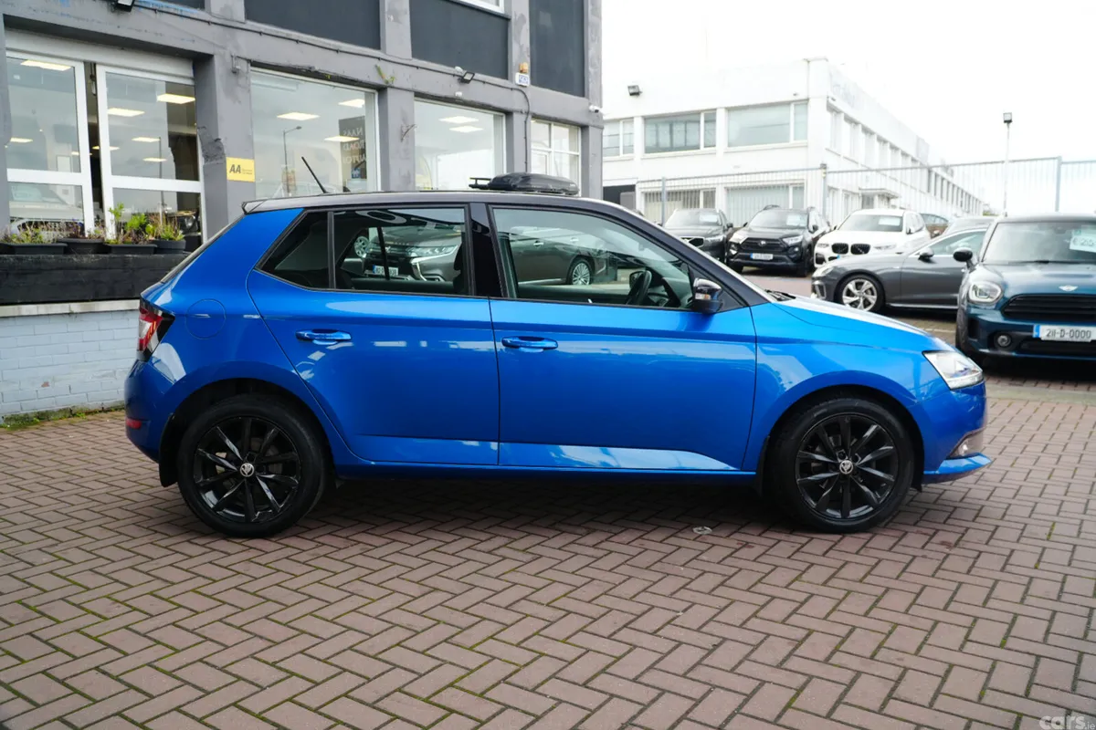 Skoda Fabia Hatchback, Petrol, 2019, Blue