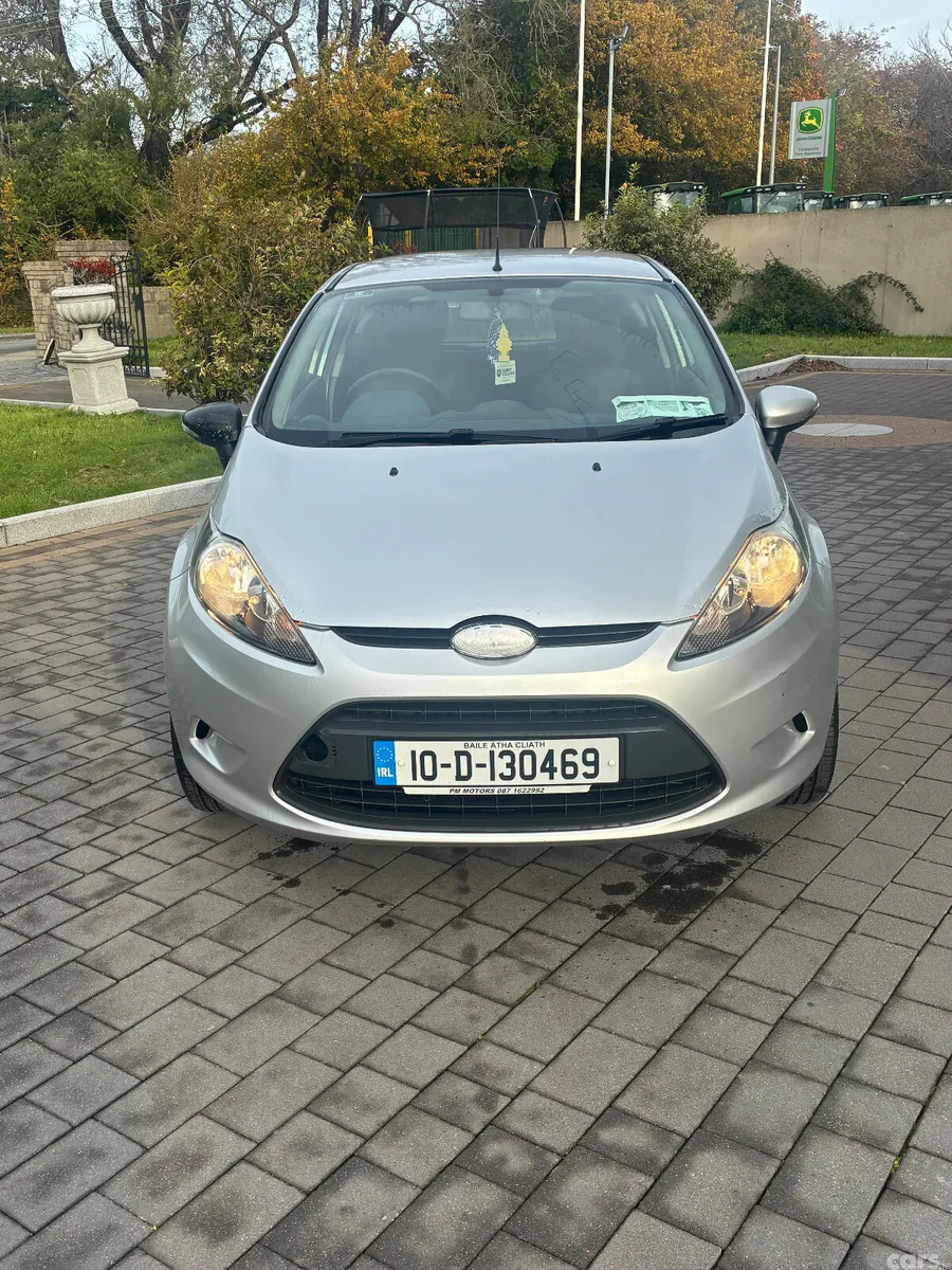 Ford Fiesta Hatchback, Diesel, 2010, Silver