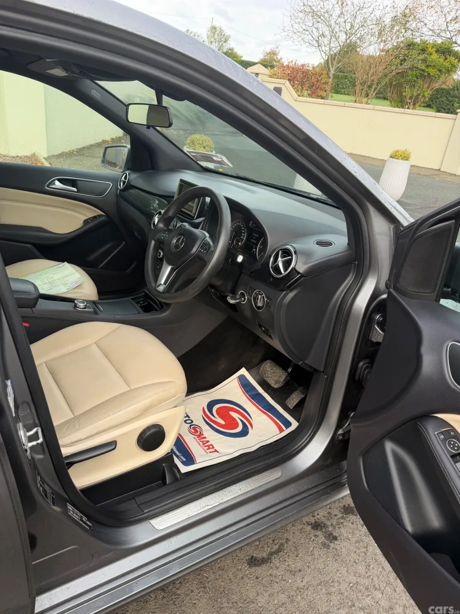 Mercedes-Benz B-Class MPV, Diesel, 2013, Grey