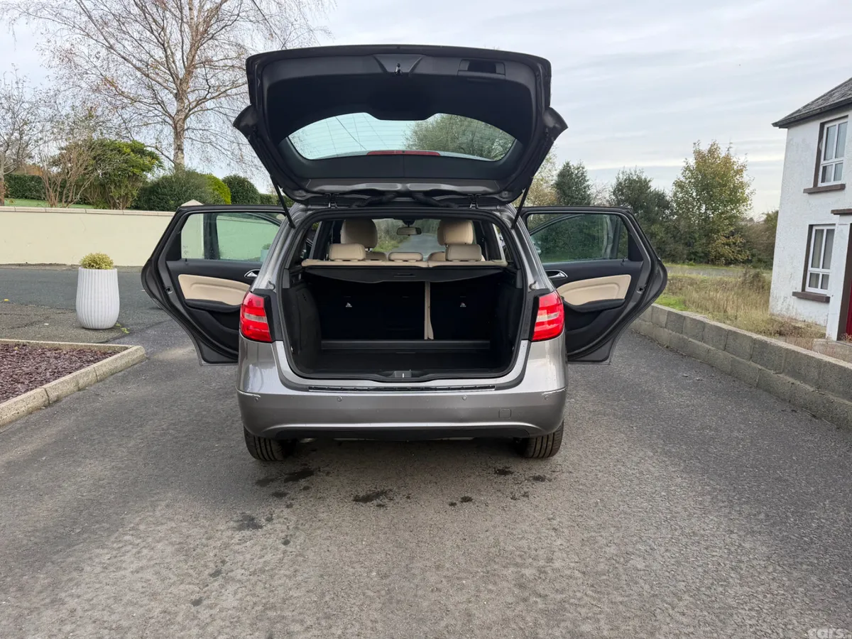Mercedes-Benz B-Class MPV, Diesel, 2013, Grey