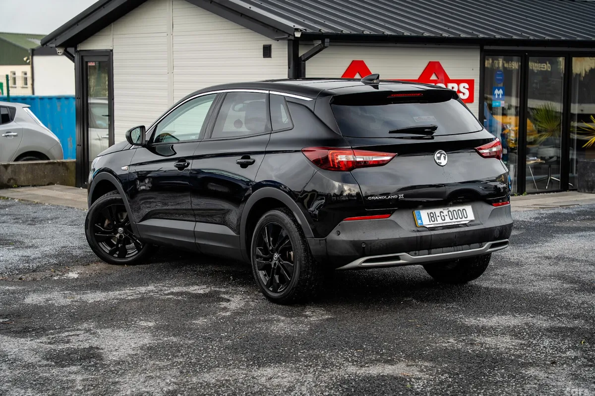 Vauxhall Grandland X Hatchback, Petrol, 2018, Black