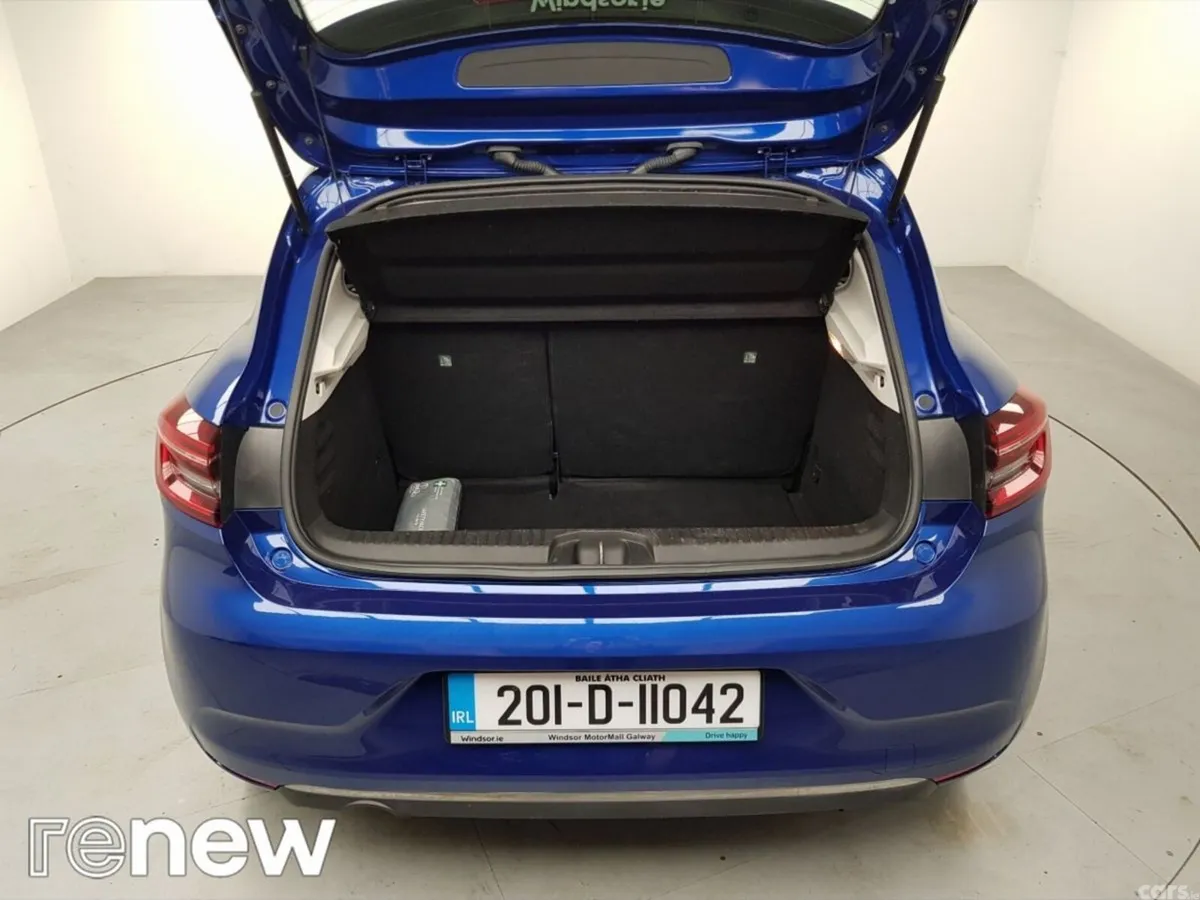 Renault Clio Hatchback, Petrol, 2020, Blue