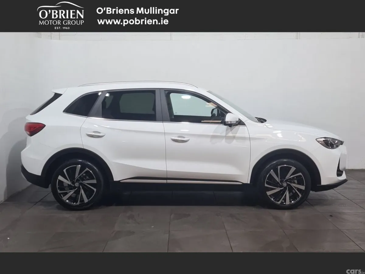 MG ZS Hatchback, Petrol Hybrid, 2026, White
