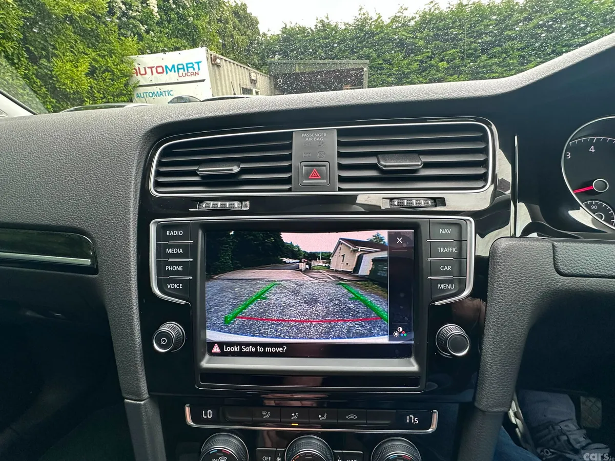 Volkswagen Golf Hatchback, Petrol, 2016, White
