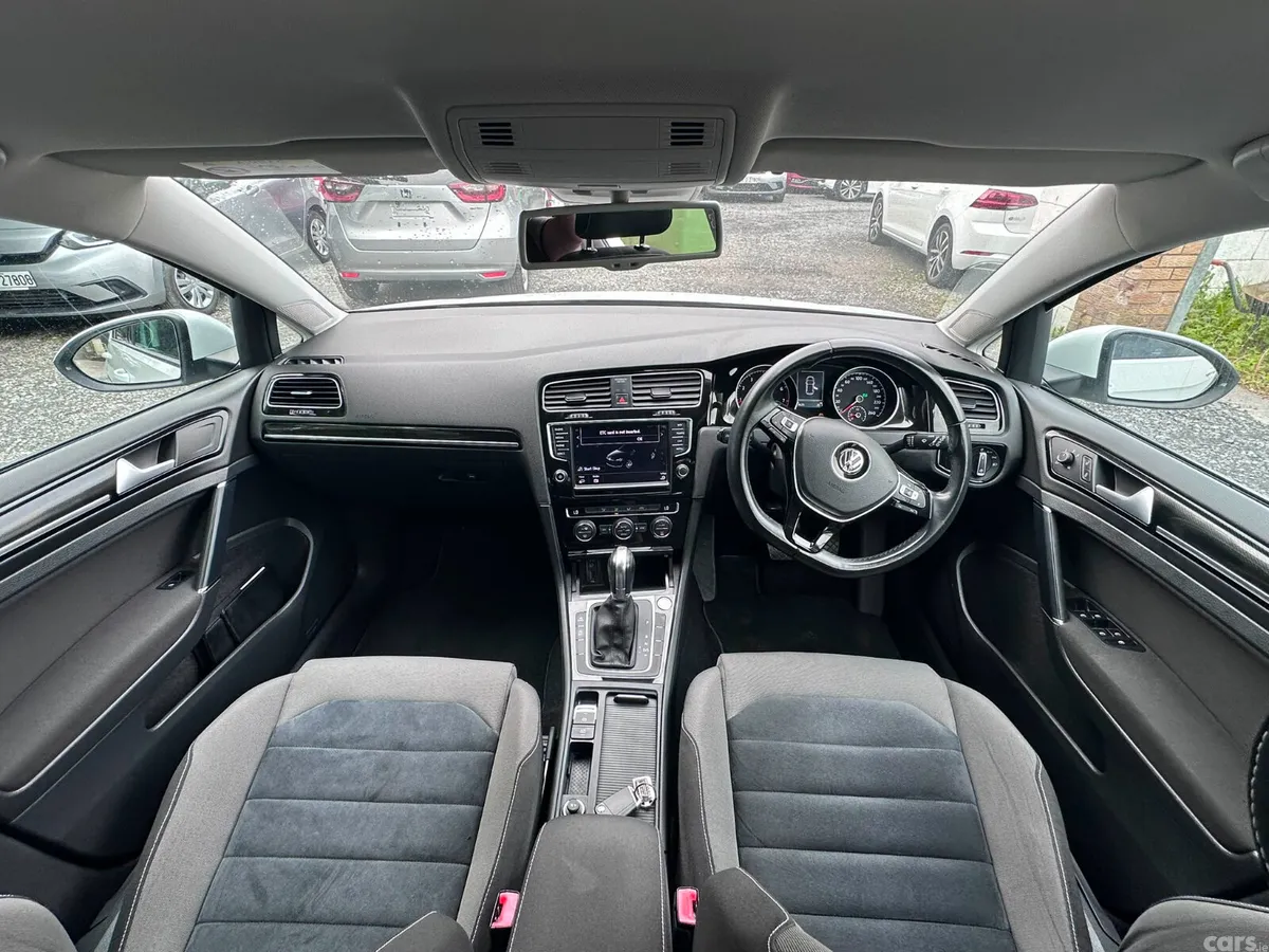 Volkswagen Golf Hatchback, Petrol, 2016, White