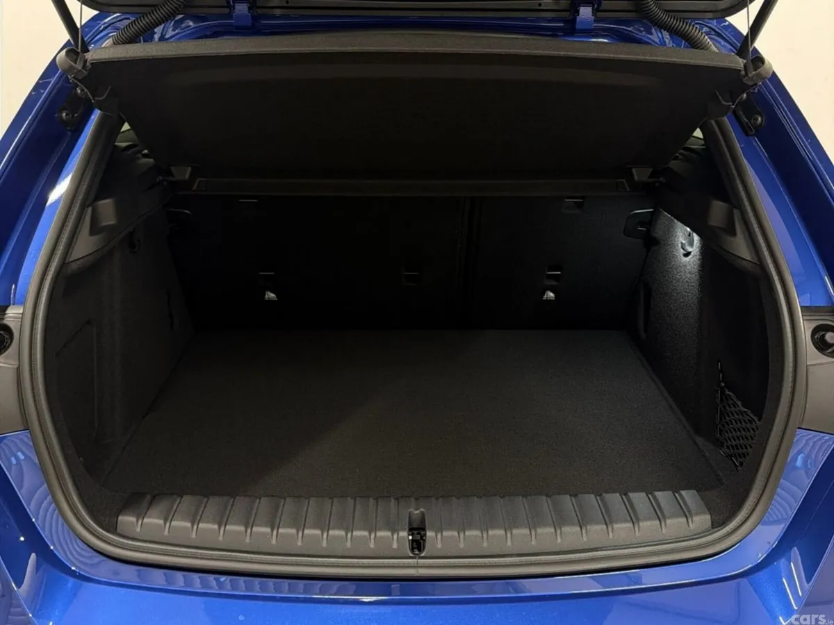 BMW 1-Series Hatchback, Petrol, 2026, Blue