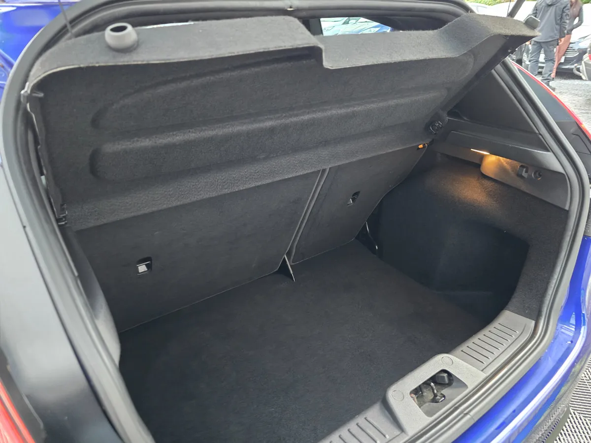 Ford Fiesta Hatchback, Petrol, 2017, Blue