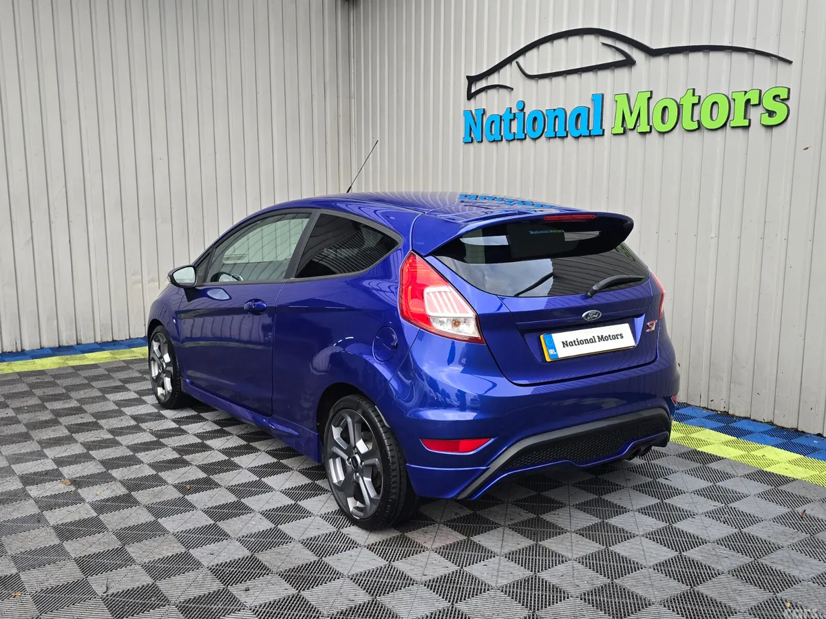 Ford Fiesta Hatchback, Petrol, 2017, Blue