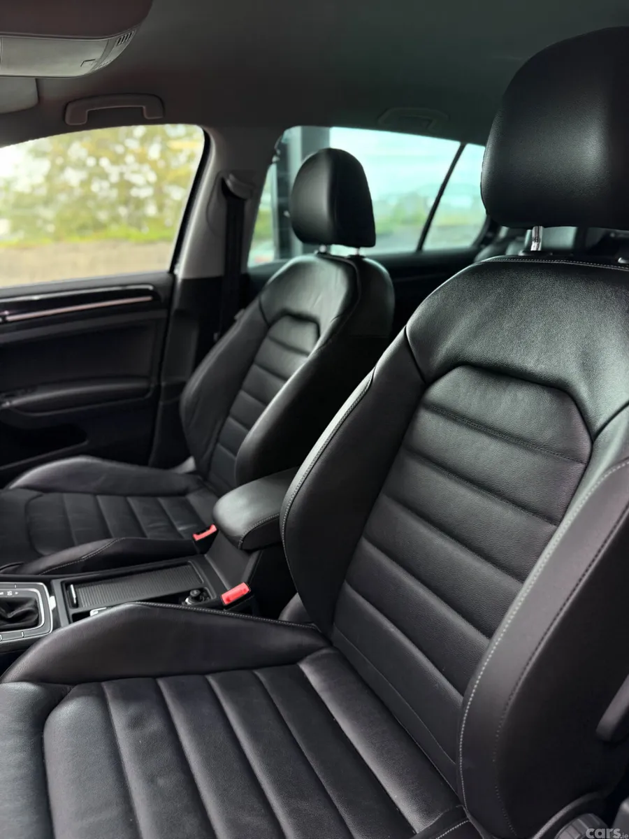 Volkswagen Golf Hatchback, Petrol, 2017, Black