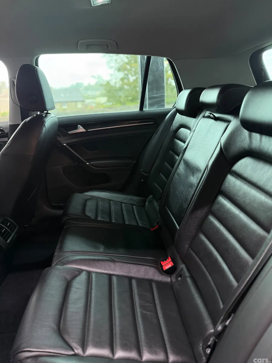 Volkswagen Golf Hatchback, Petrol, 2017, Black