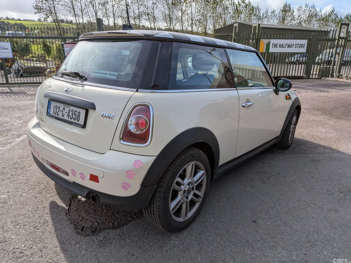 Mini One Hatchback, Petrol, 2013, White