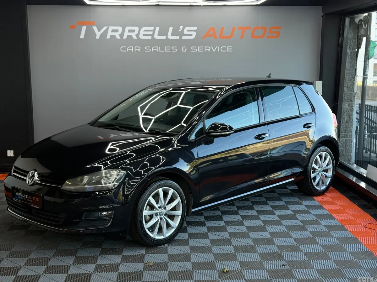 Volkswagen Golf Hatchback, Petrol, 2017, Black