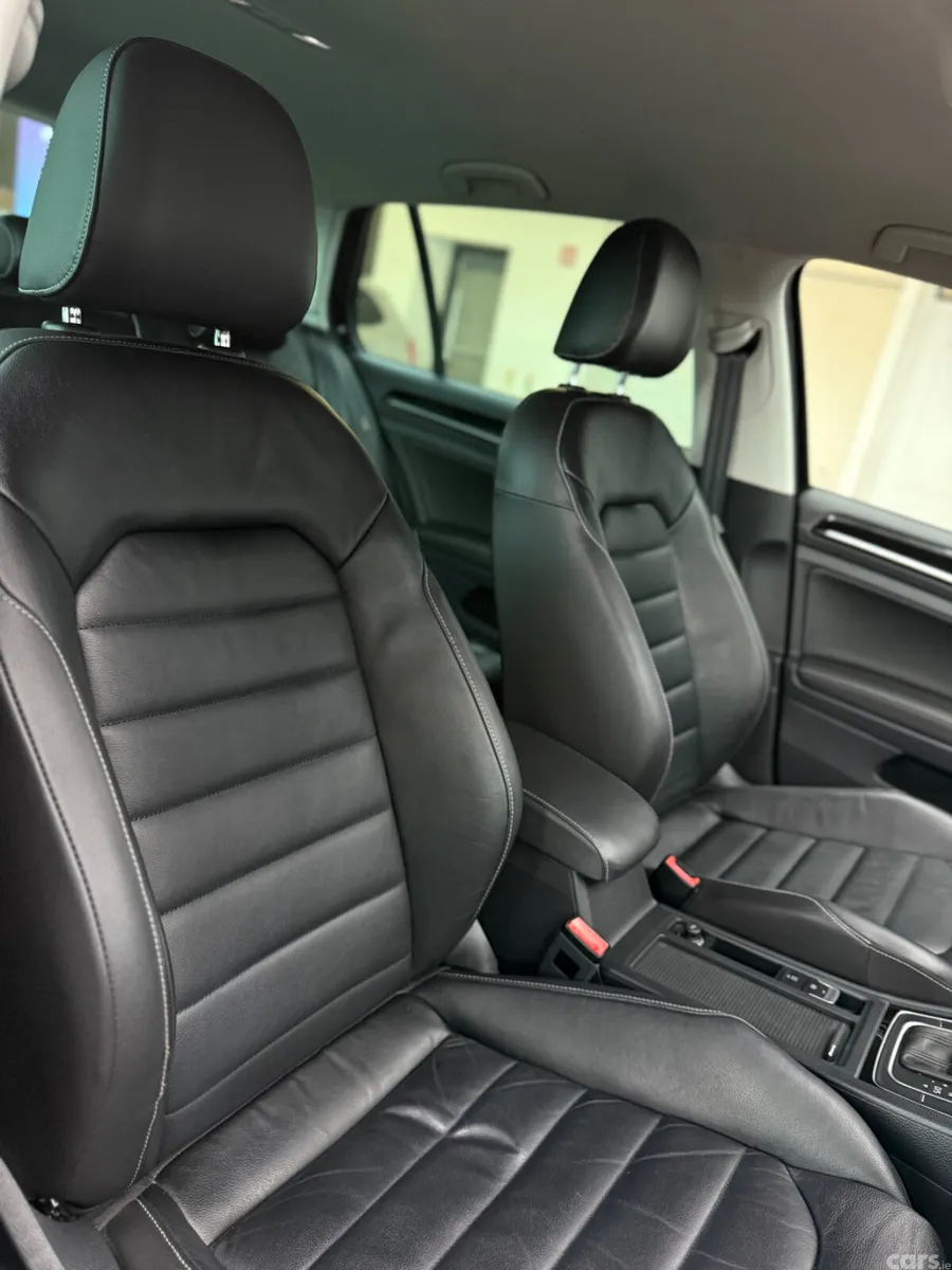 Volkswagen Golf Hatchback, Petrol, 2017, Black