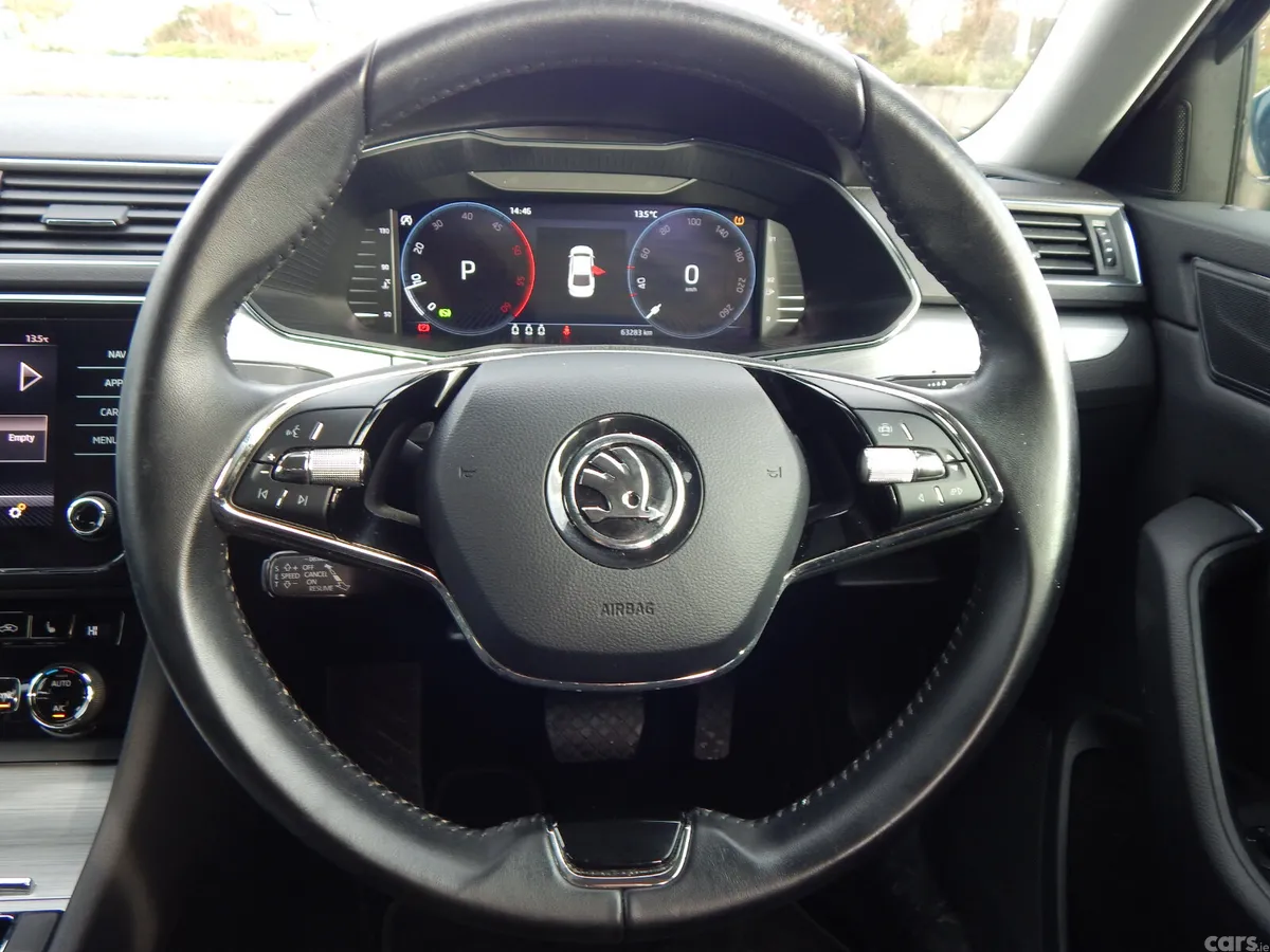 Skoda Superb Saloon, Diesel, 2023, Blue