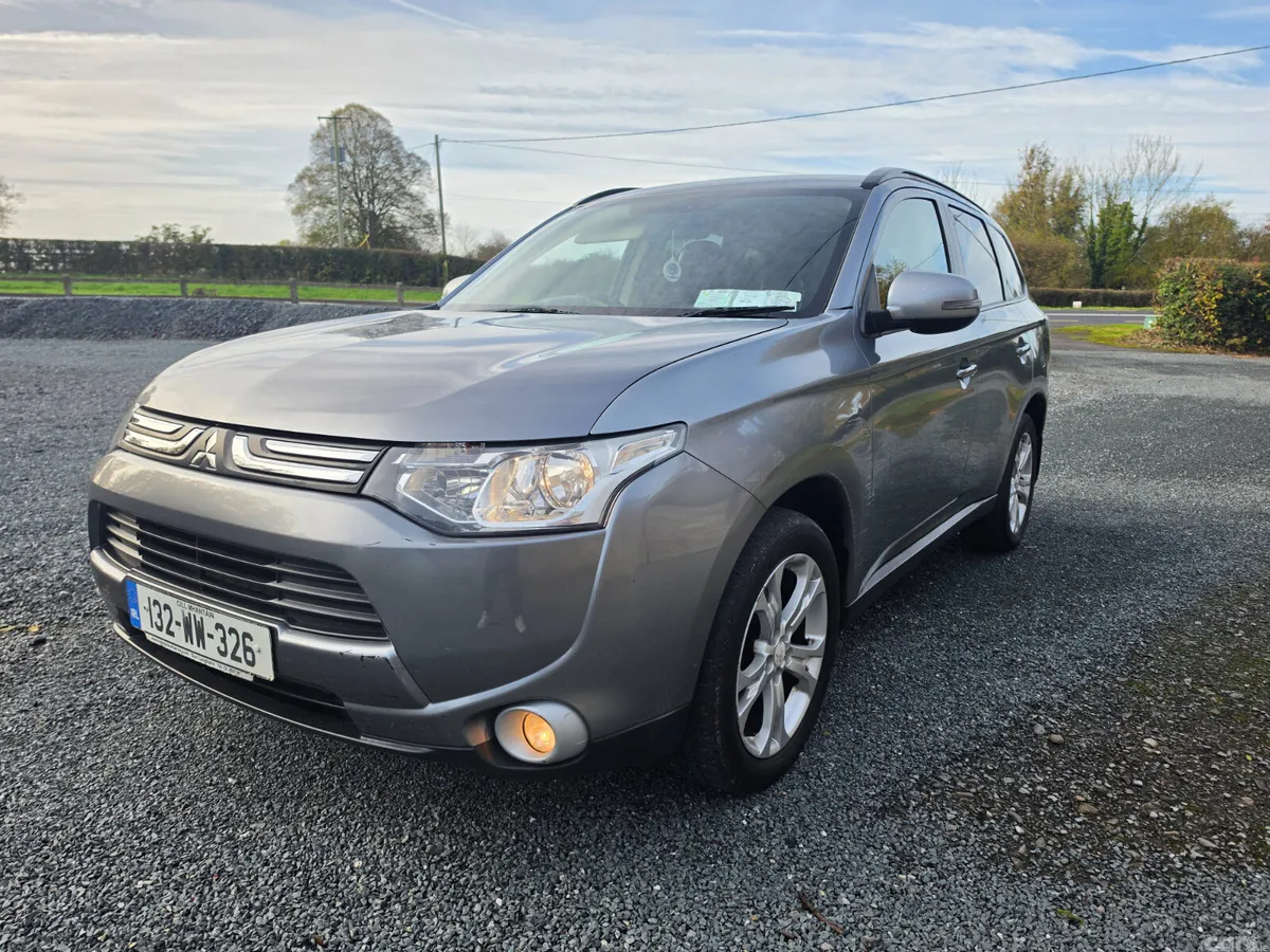 Mitsubishi Outlander SUV, Diesel, 2013, Grey