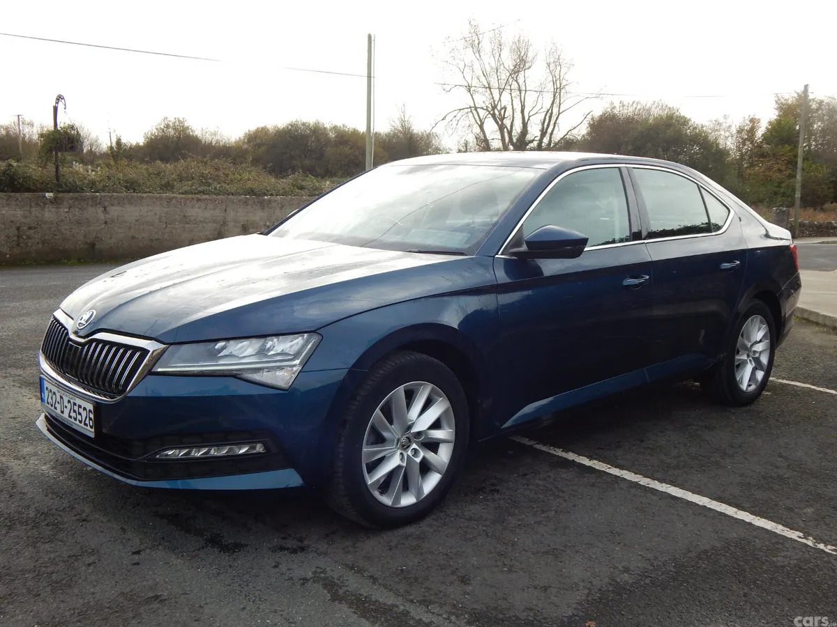 Skoda Superb Saloon, Diesel, 2023, Blue