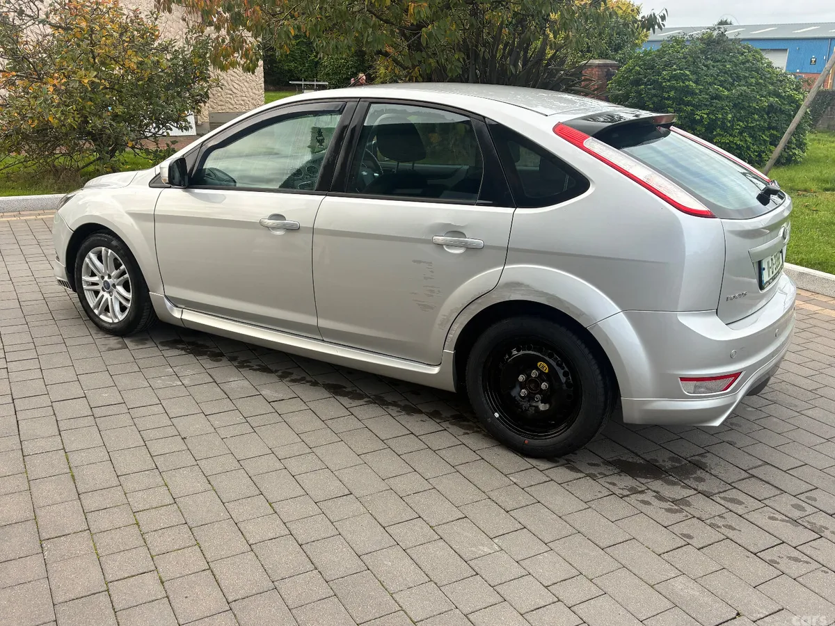 Ford Focus Hatchback, Diesel, 2011, Grey