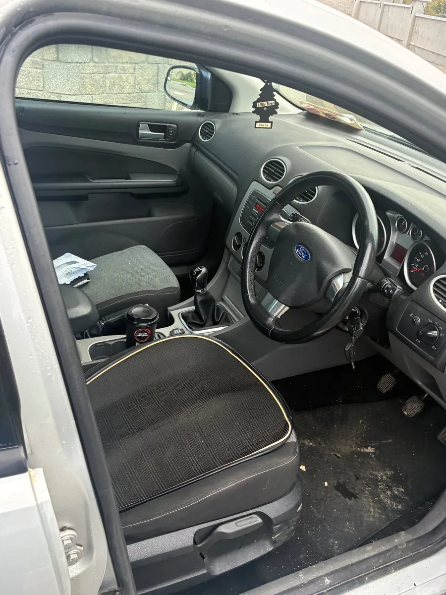 Ford Focus Hatchback, Diesel, 2011, Grey