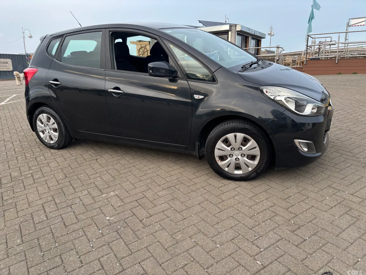 Hyundai ix20 MPV, Petrol, 2011, Black