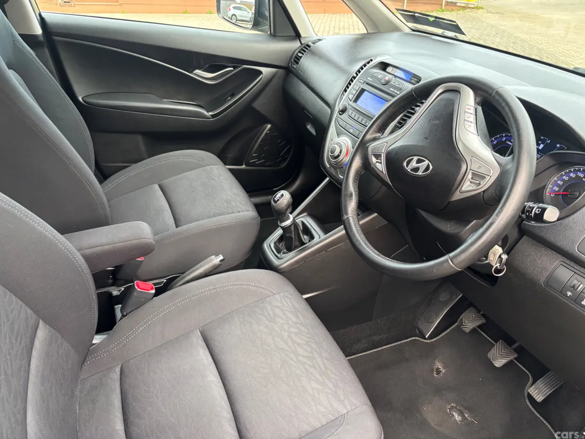 Hyundai ix20 MPV, Petrol, 2011, Black