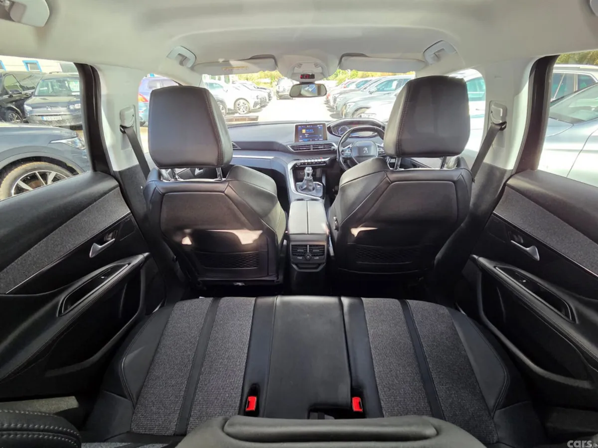 Peugeot 3008 MPV, Diesel, 2019, Black