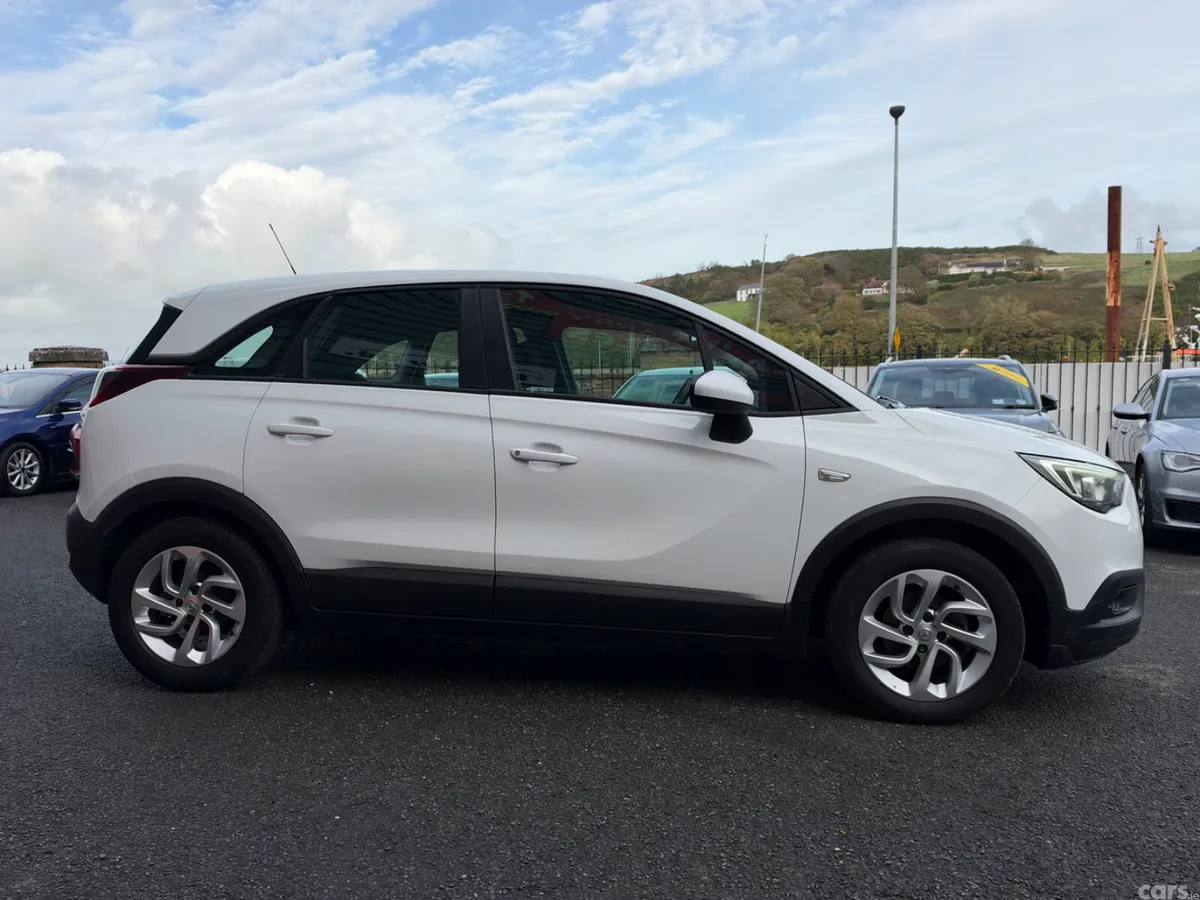 Opel Crossland X SUV, Petrol, 2018, White