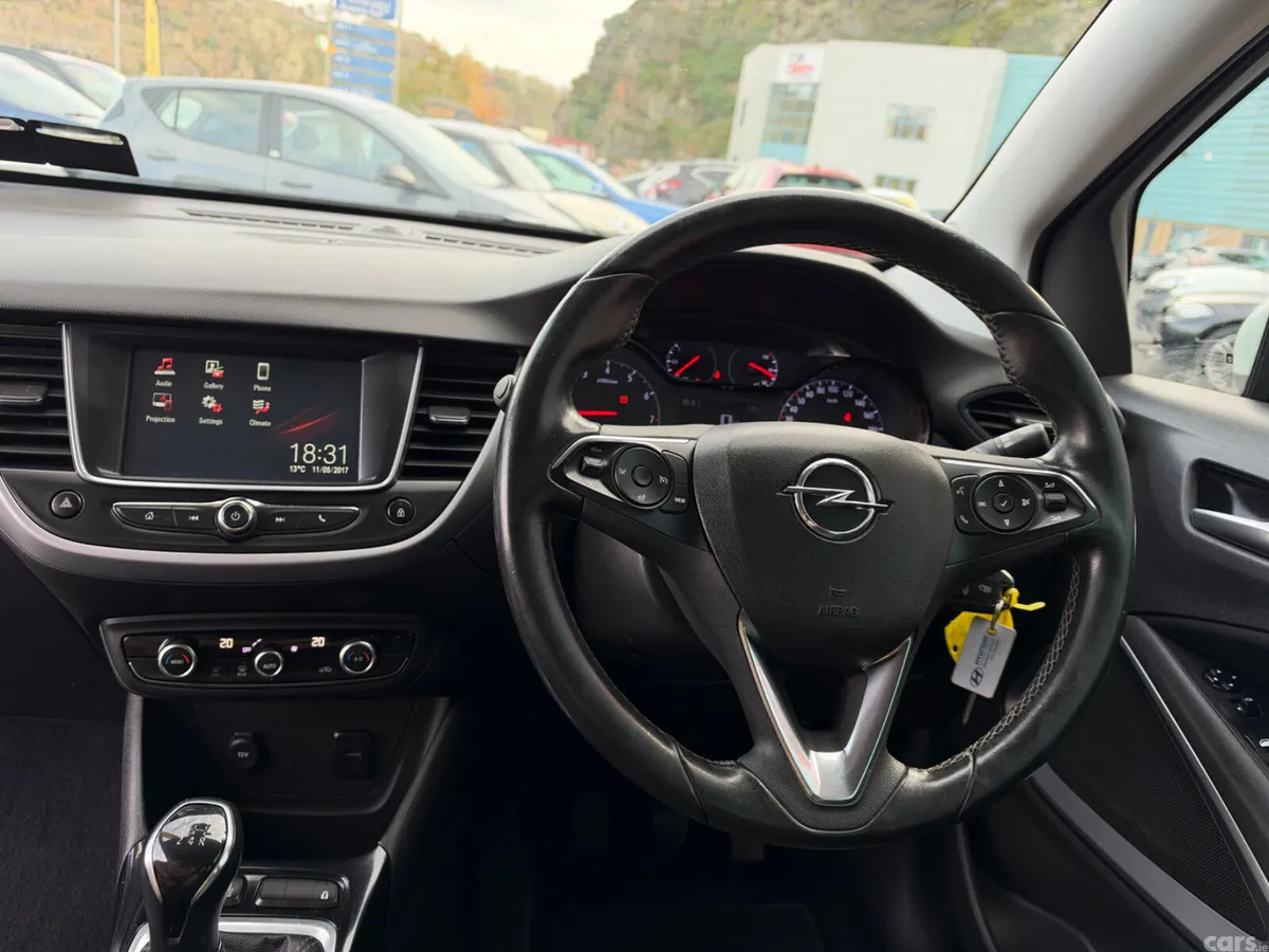Opel Crossland X SUV, Petrol, 2018, White