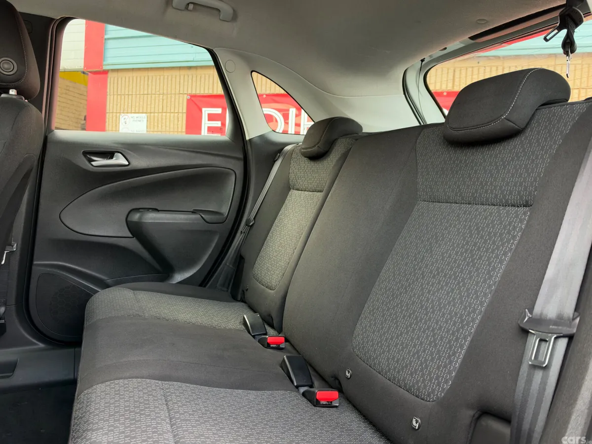 Opel Crossland X SUV, Petrol, 2018, White