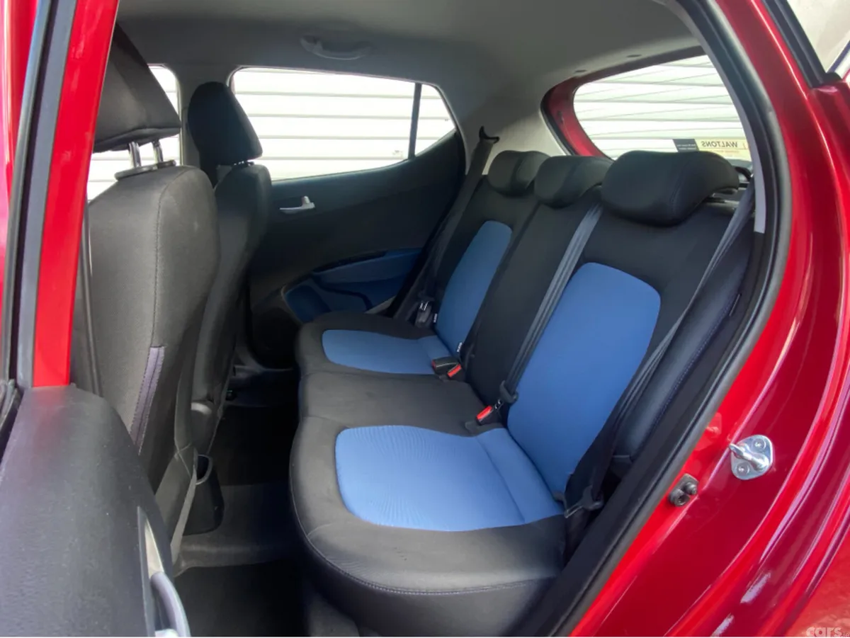 Hyundai i10 Hatchback, Petrol, 2018, Red