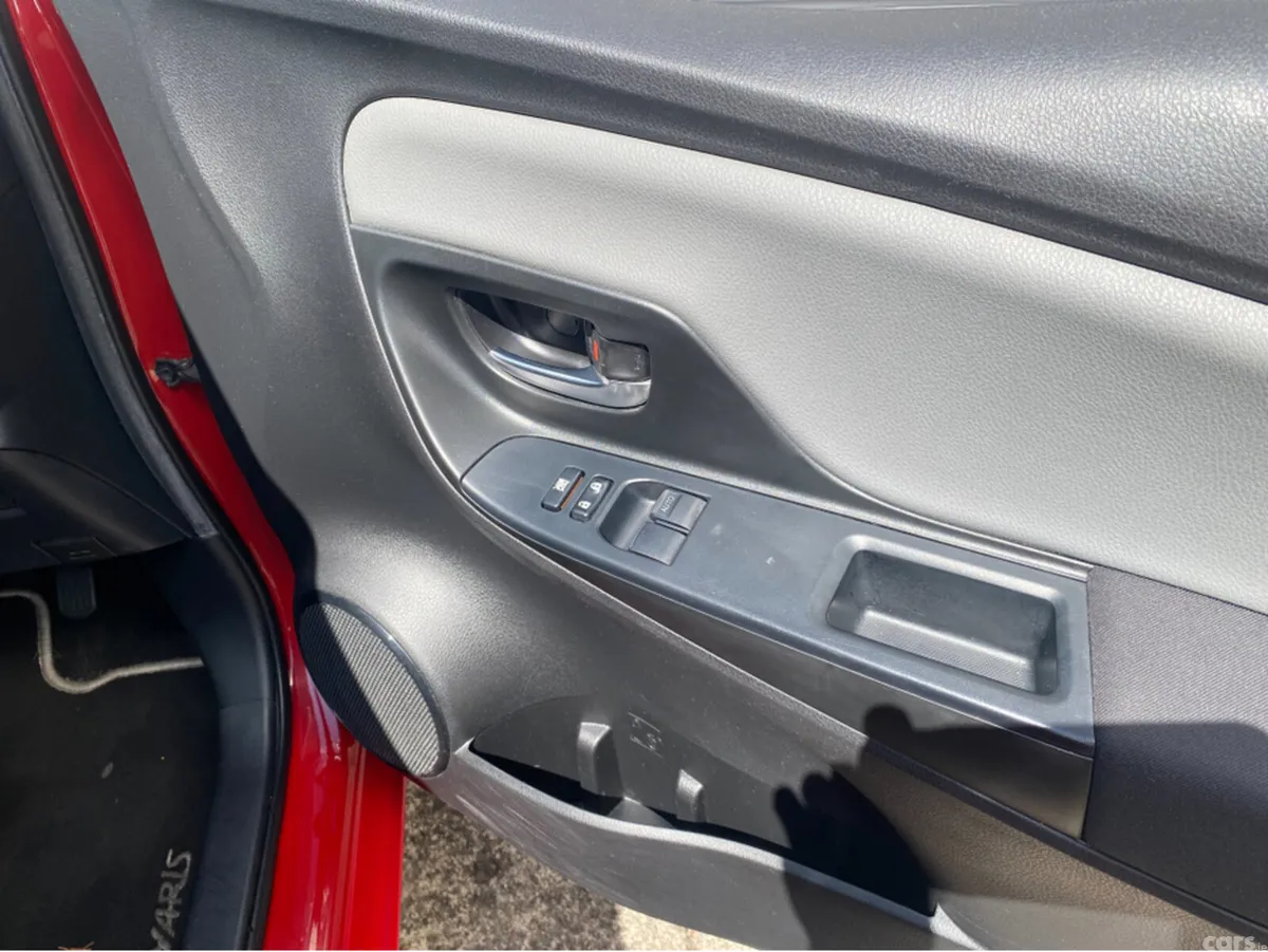 Toyota Yaris Hatchback, Petrol, 2020, Red