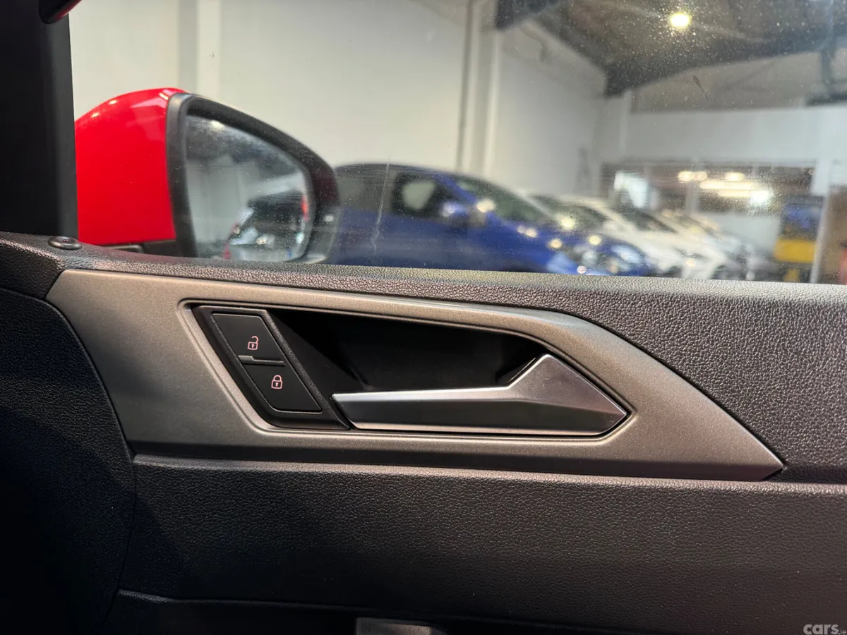 Volkswagen Polo Hatchback, Petrol, 2018, Red