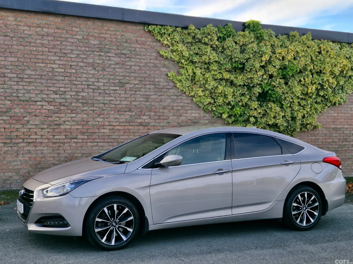 Hyundai i40 Saloon, Diesel, 2018, Grey