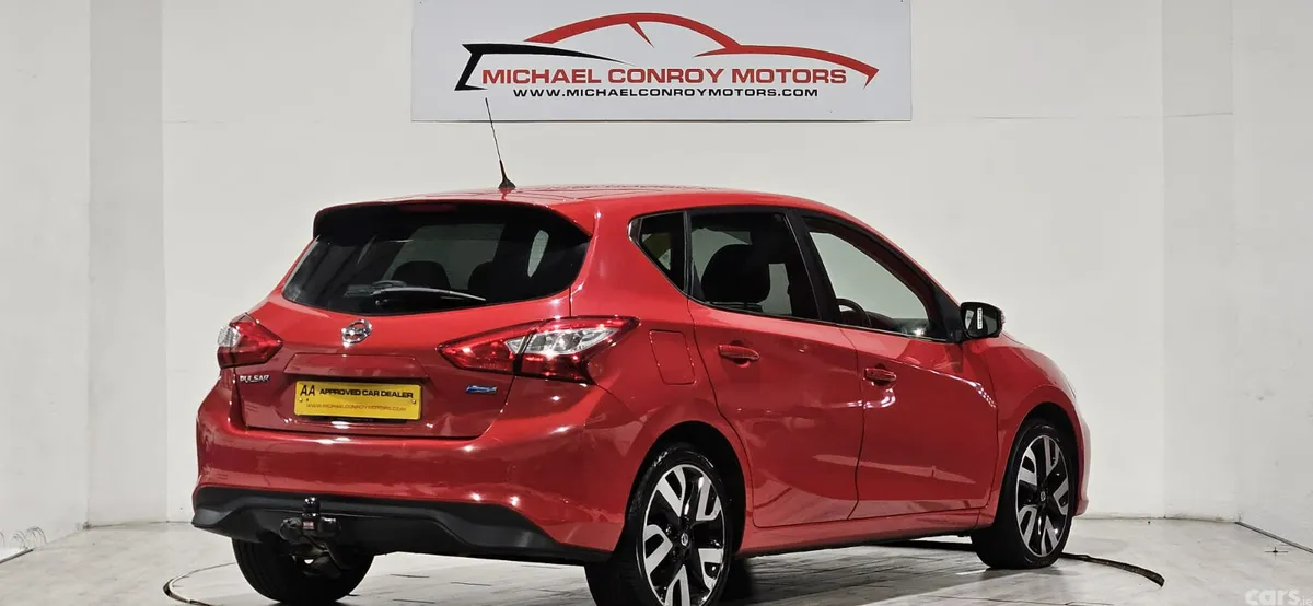 Nissan Pulsar Hatchback, Diesel, 2016, Red