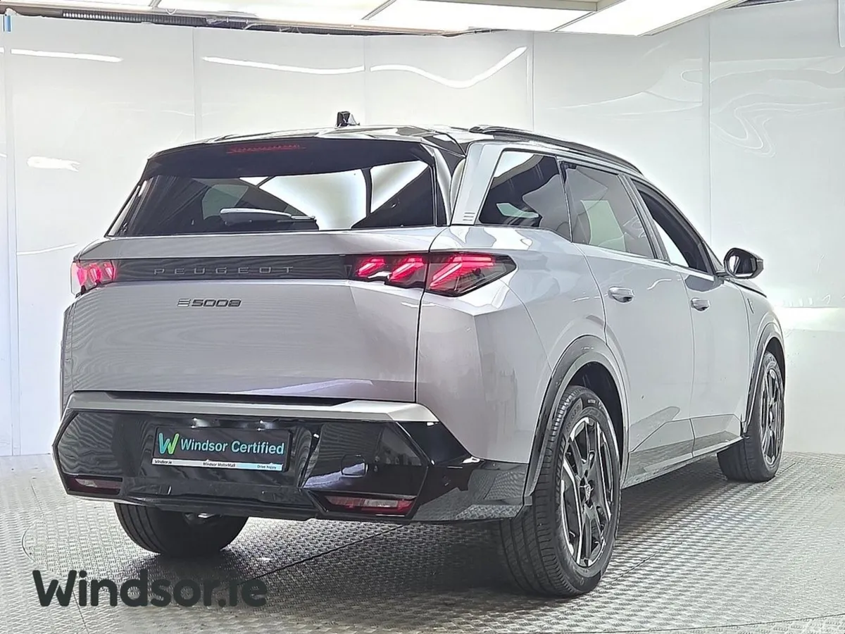 Peugeot 5008 SUV, Electric, 2025, Grey