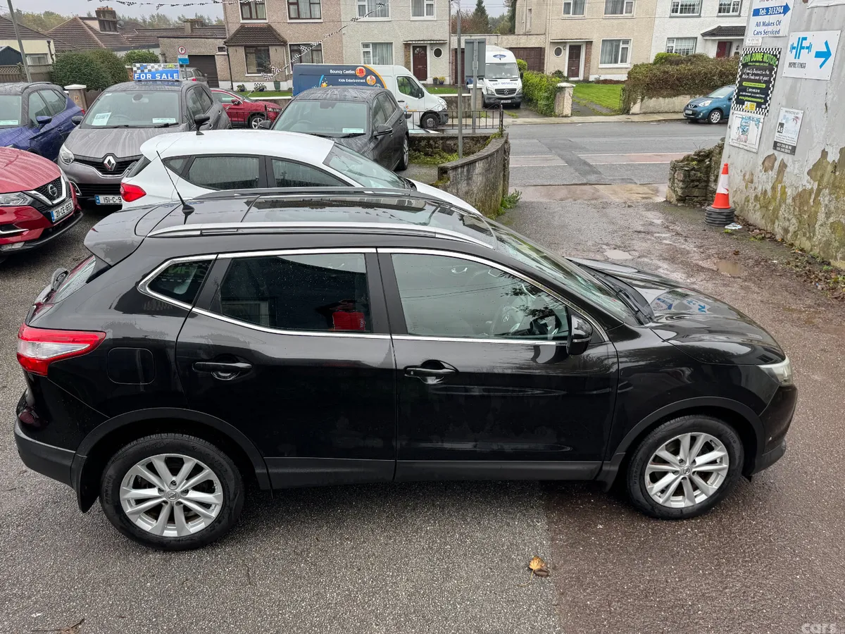 Nissan Qashqai Hatchback, Petrol, 2016, Black