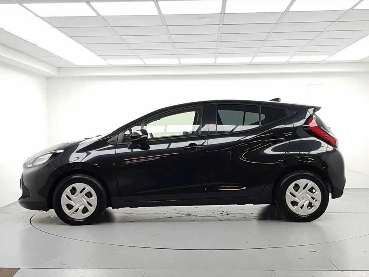 Toyota Aqua Hatchback, Petrol Hybrid, 2023, Black