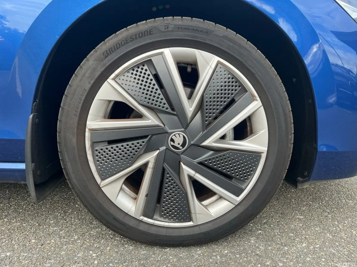 Skoda Superb Estate, Diesel, 2025, Blue