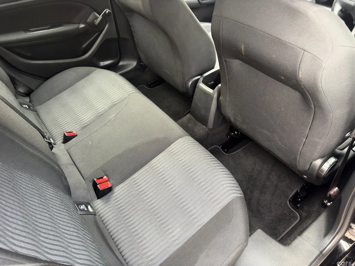 Peugeot 308 Hatchback, Diesel, 2016, Black