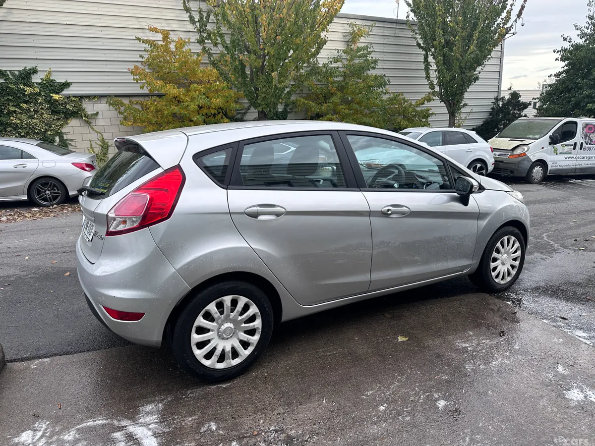 Ford Fiesta Hatchback, Diesel, 2013, Silver