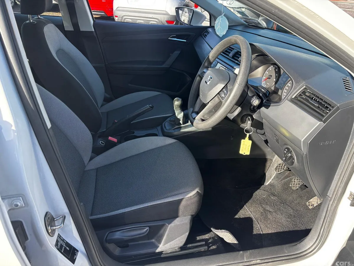 SEAT Ibiza Hatchback, Petrol, 2018, White