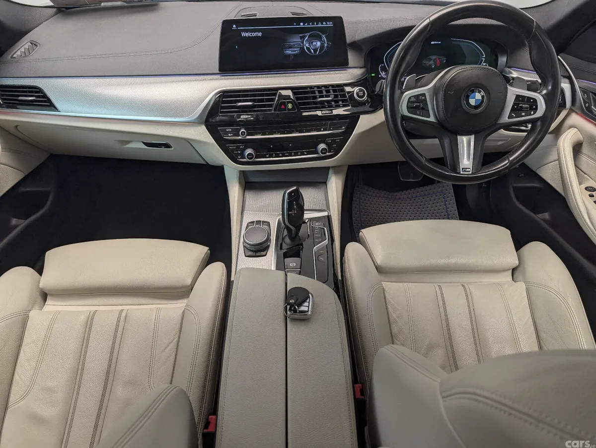 BMW 5-Series Saloon, Petrol Plug-in Hybrid, 2020, Grey