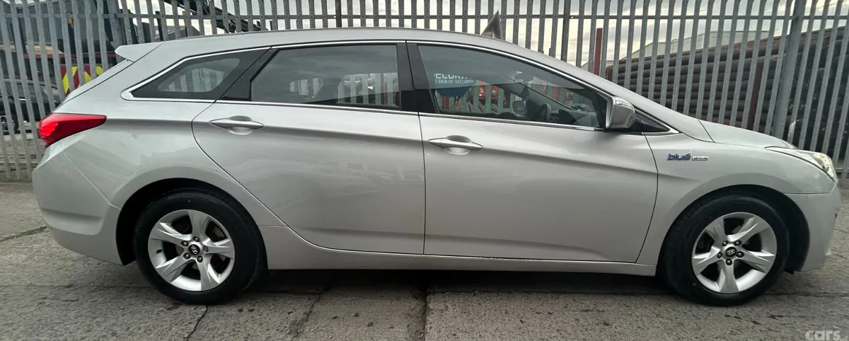 Hyundai i40 Estate, Diesel, 2012, Silver