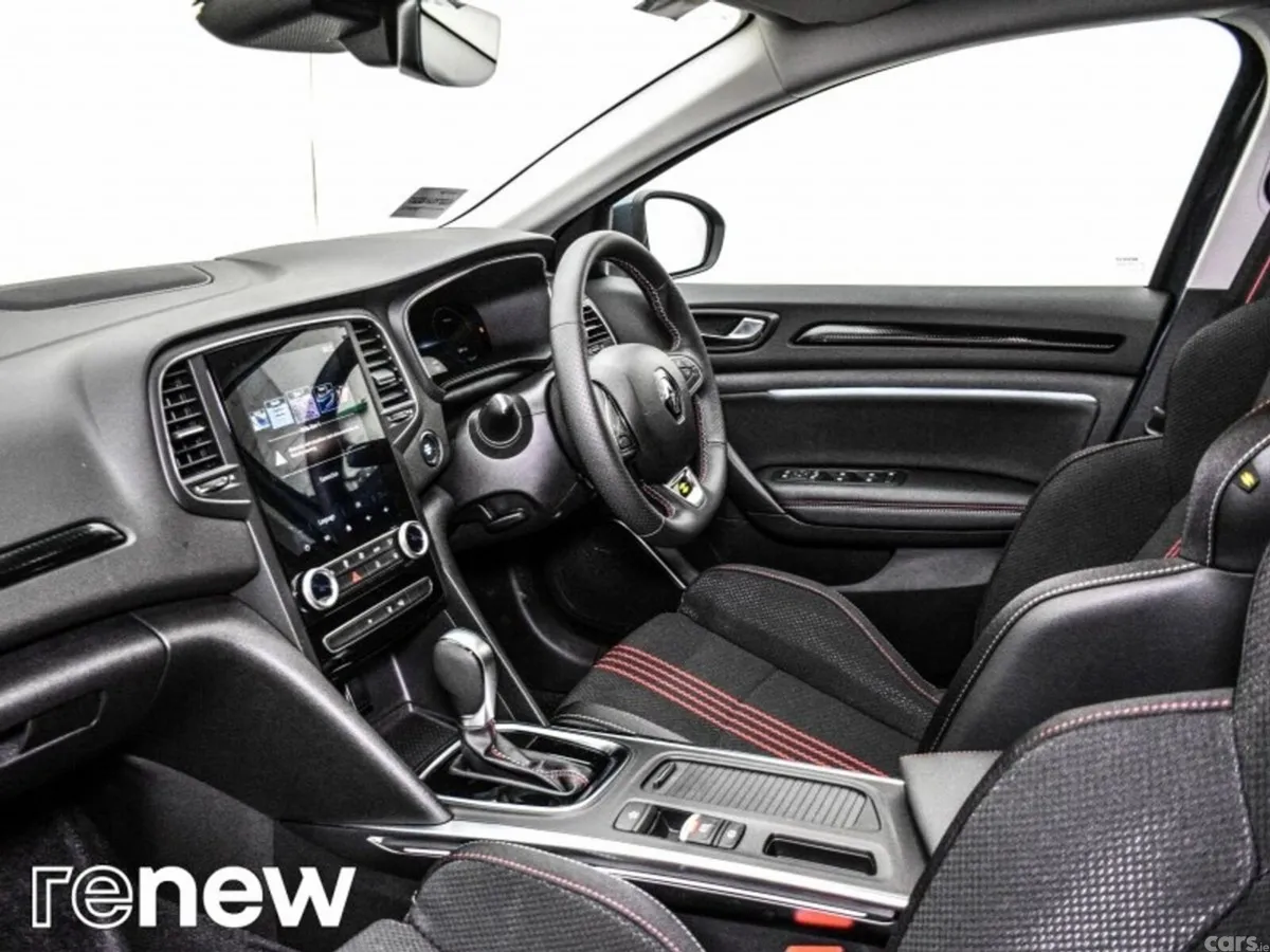 Renault Megane Estate, Petrol Plug-in Hybrid, 2021, Grey