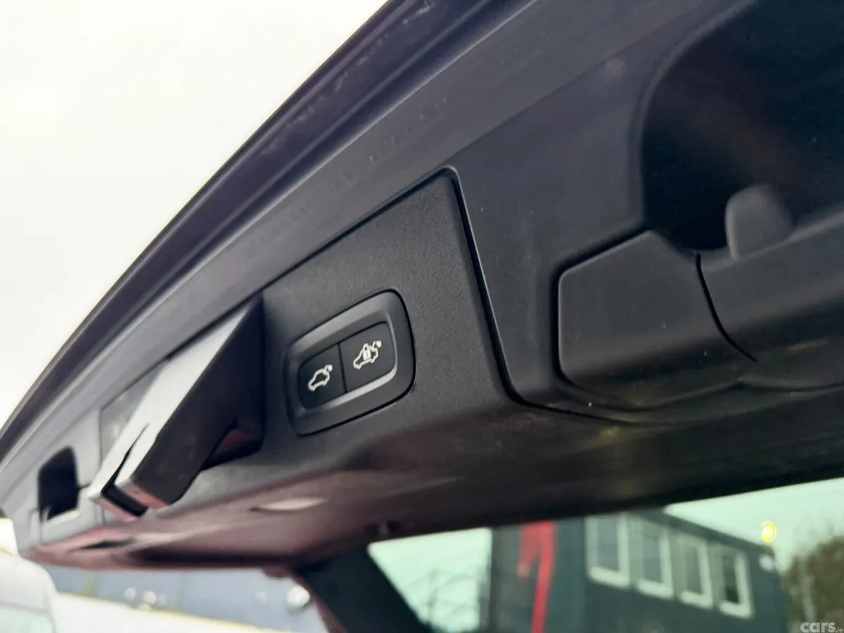 Volvo XC60 SUV, Diesel, 2020, Blue
