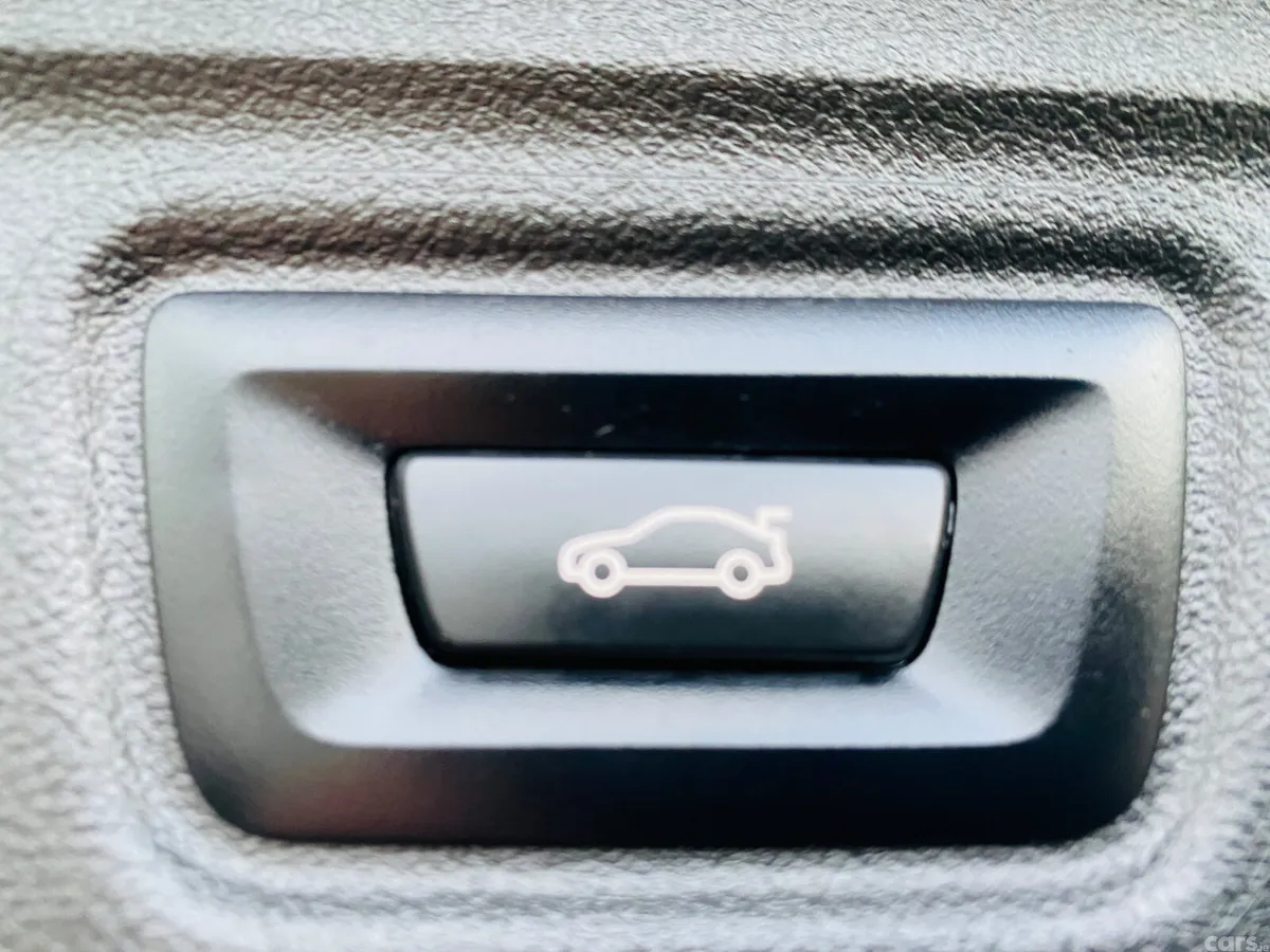 BMW 3-Series Estate, Petrol Plug-in Hybrid, 2023, Grey